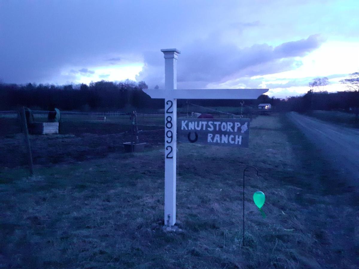 Апартаменты Knutstorp Ranch Тюринге Экстерьер фото